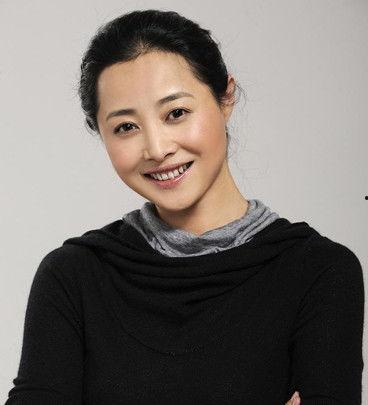 周延珊个人资料,才华横溢的年轻艺术家，艺术与人生的完美融合